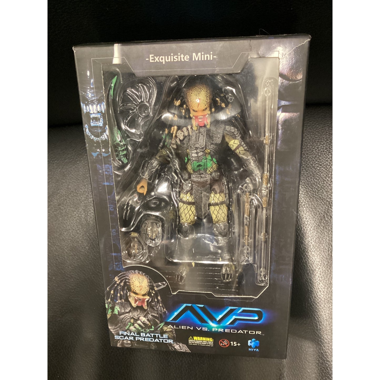Alien vs Predator - Hiya - Final Battle Scar Predator - 1/18 Scale