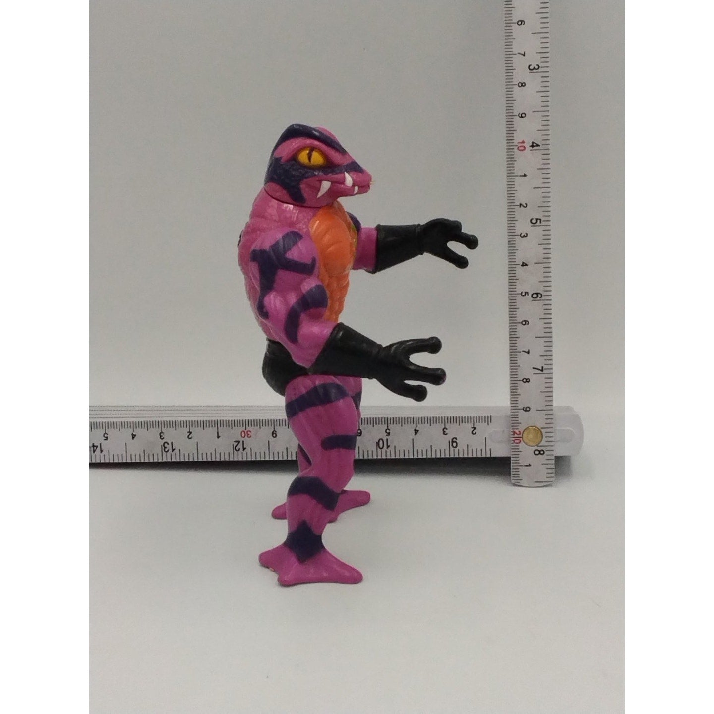 1985 Tung Lashor MOTU Mattel action figure