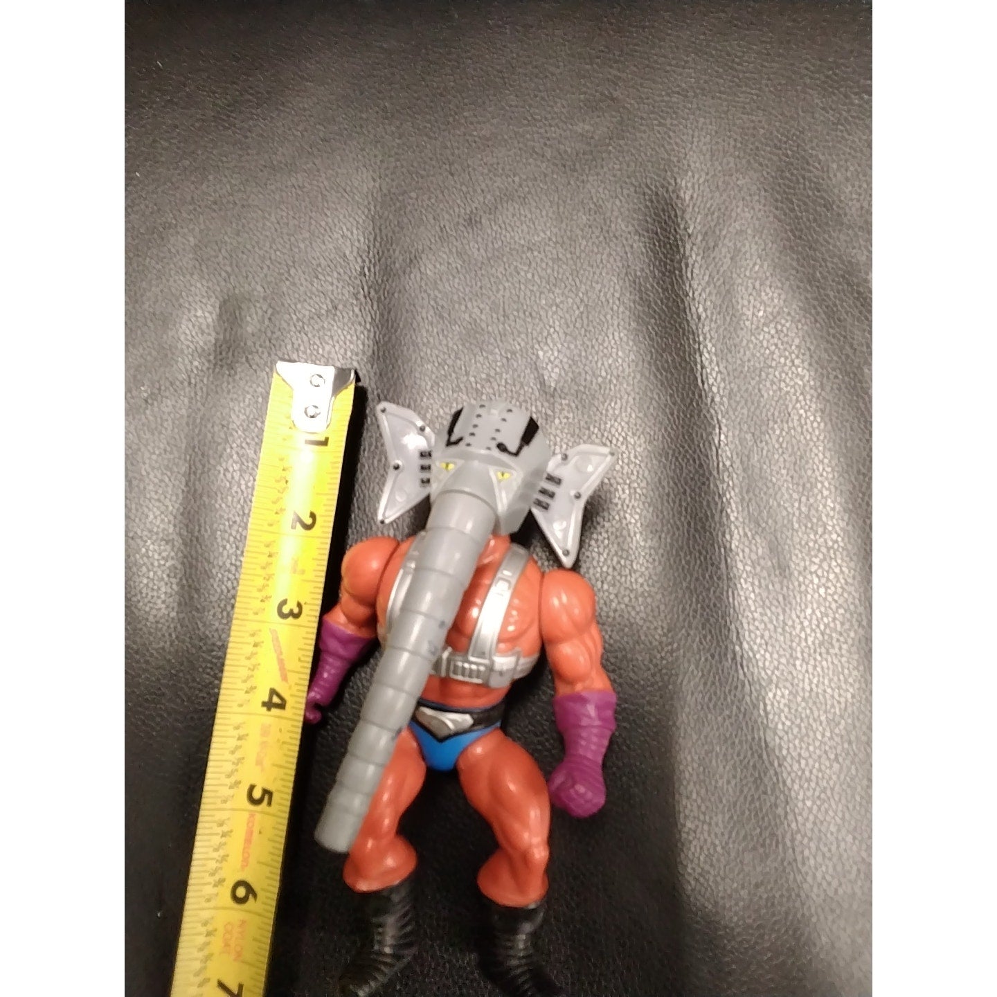 1986 Snout Spout action figure M.O.T.U.