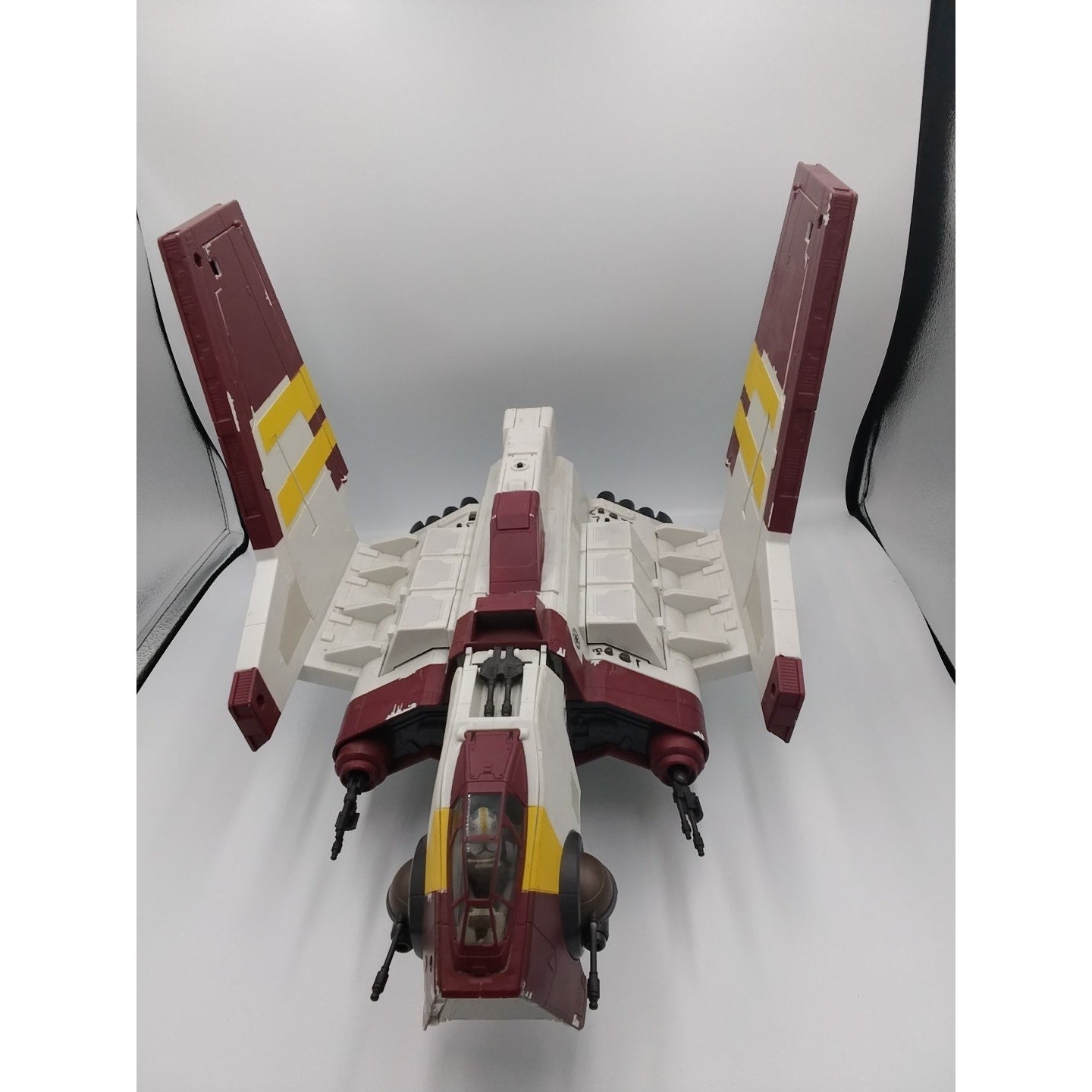 2010 clone wars attack shuttle Star wars