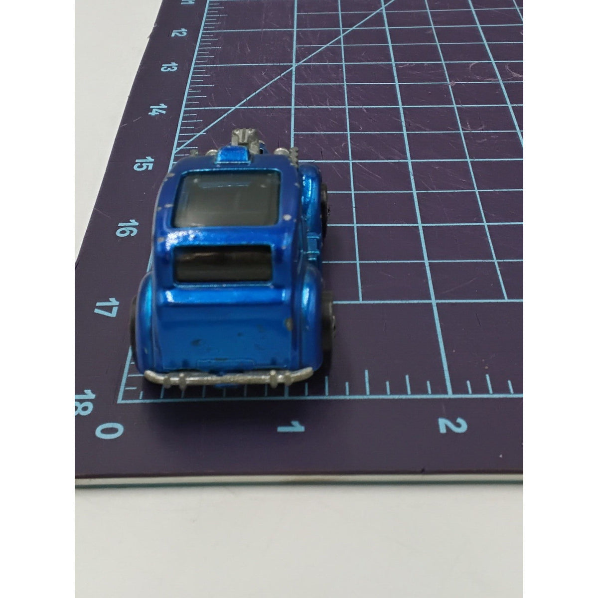 1970 COCKNEY CAB BLUE REDLINE Collectible Loose Hot Wheels Mattel Vintage