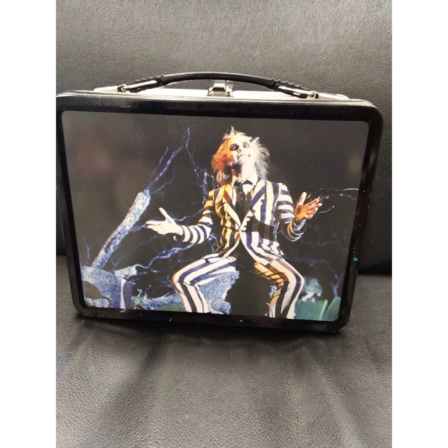 2001 NECA Beetlejuice cemetery With Thermos