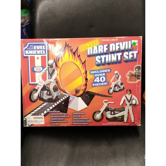 2005 Evil Knievel Dare devil stunt set