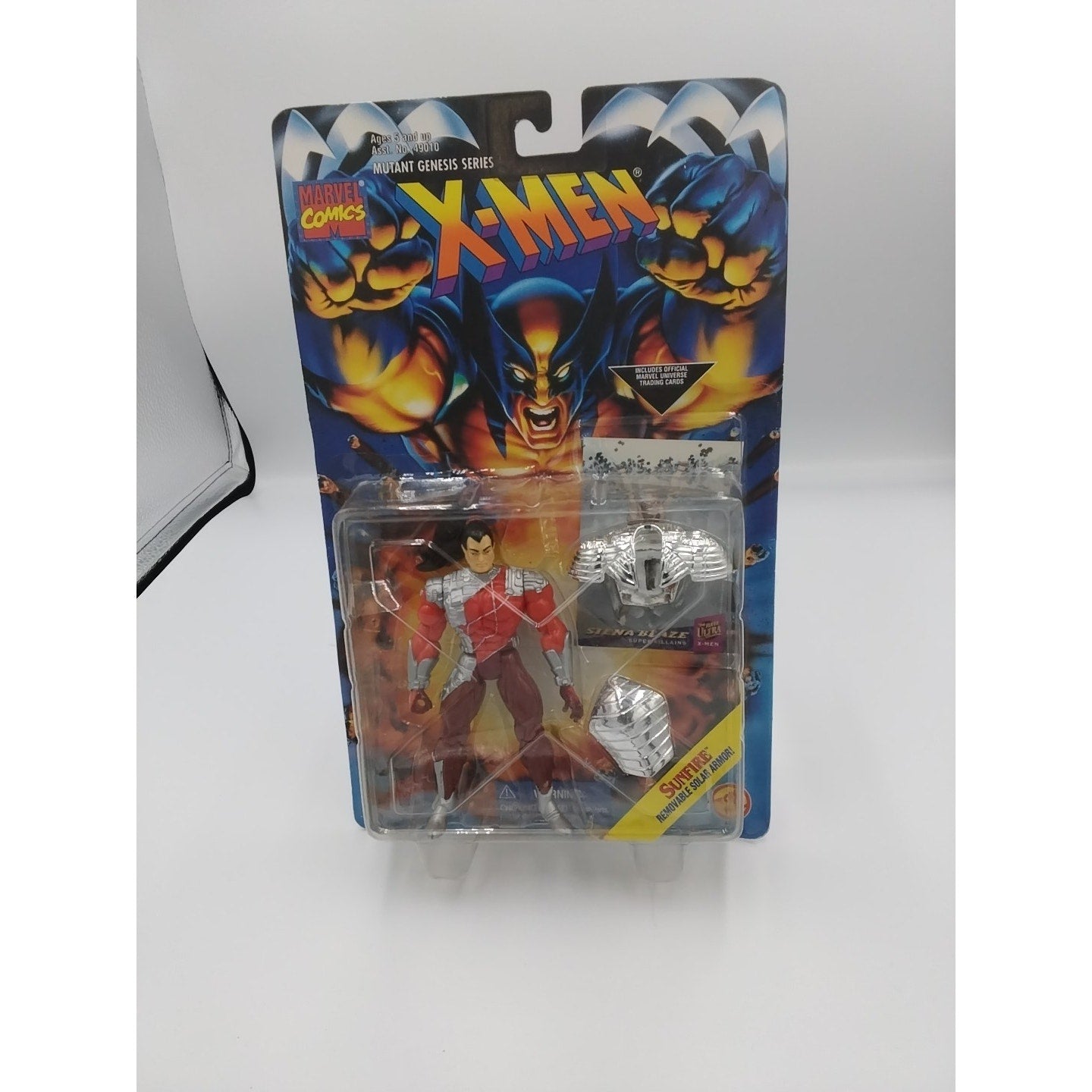 1995 Sunfire x-men action figure on card