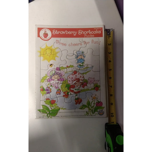 1981 Strawberry Shortcake Puzzle American Greetings 15 PC