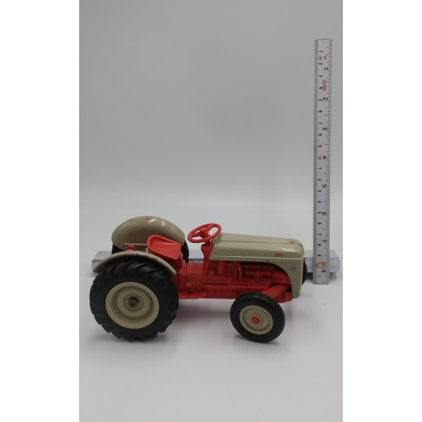 2022 Ford 8IN die-cast replica tractor 1:16 scale