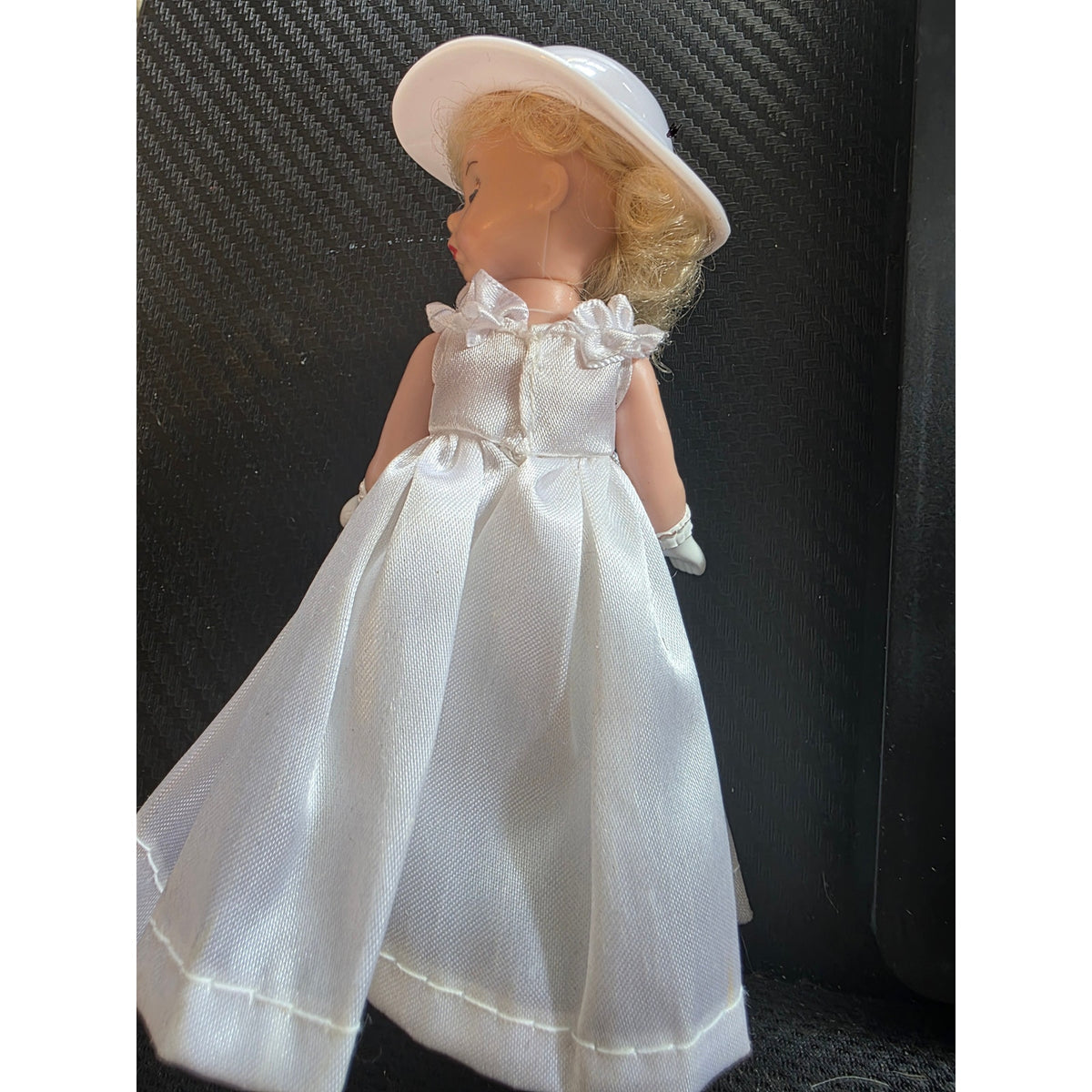 2002 Bride McDonalds Doll Loose Madame Alexander Bergdorf Vintage