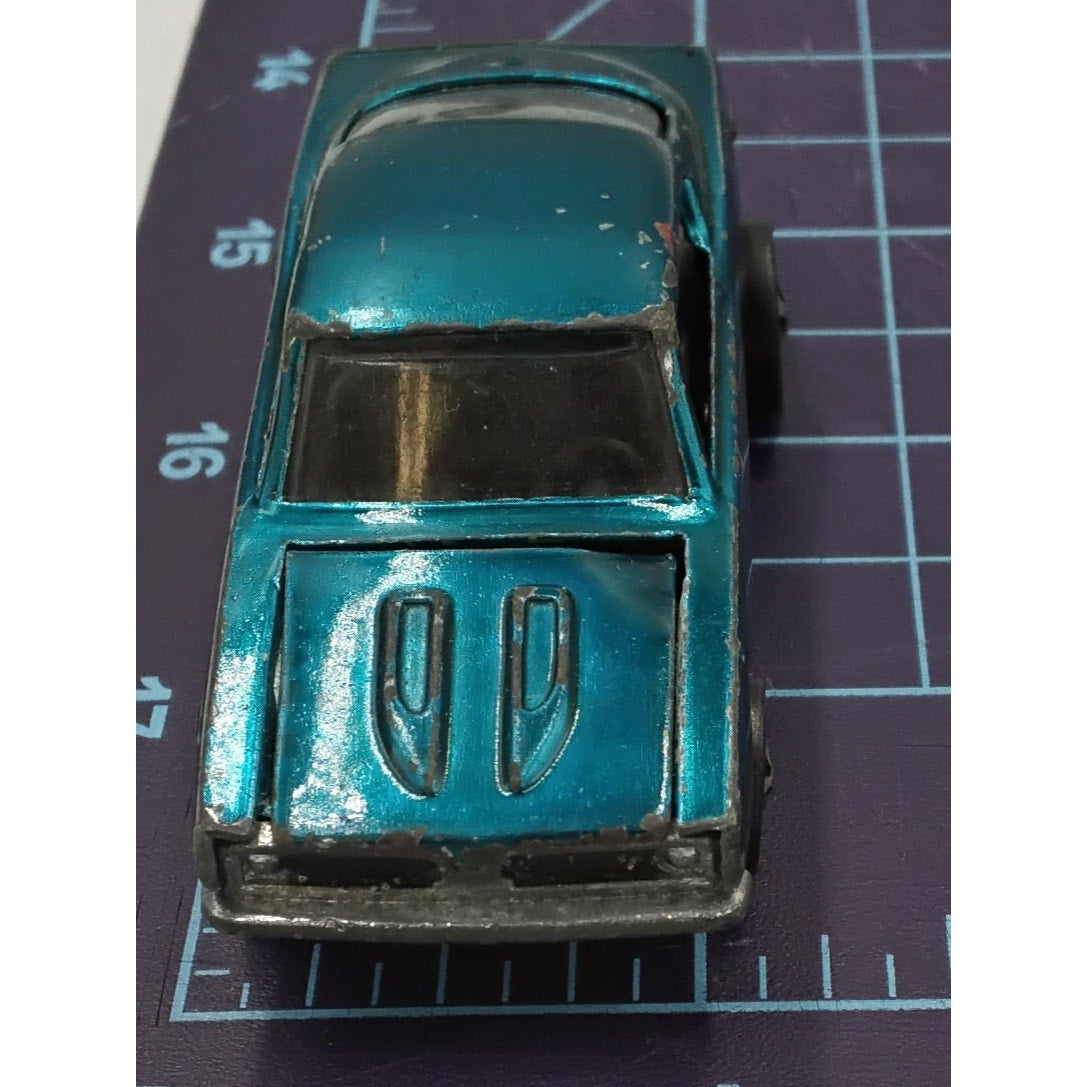 1967 Barracuda Dark Int. Hong Kong Redline Aqua Custom Collectible Loose