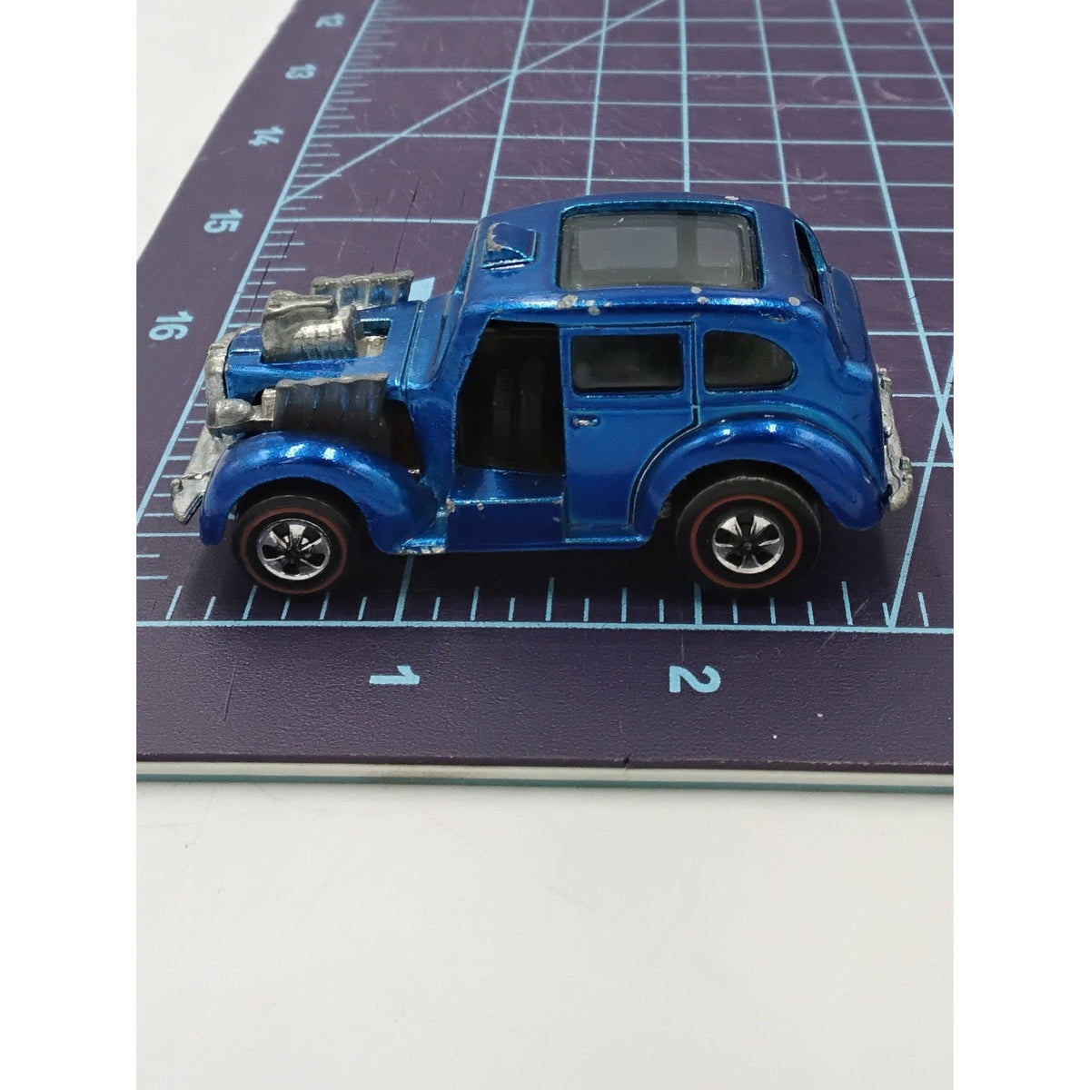 1970 COCKNEY CAB BLUE REDLINE Collectible Loose Hot Wheels Mattel Vintage