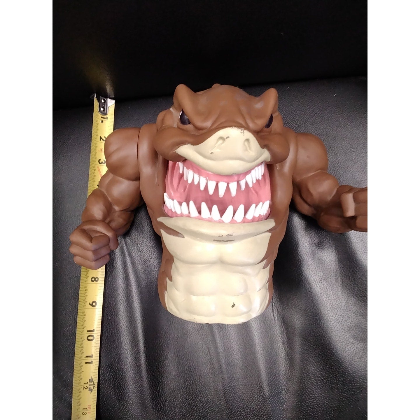 Playmates Street Sharks Shark Slammu Puppet Brown 1994