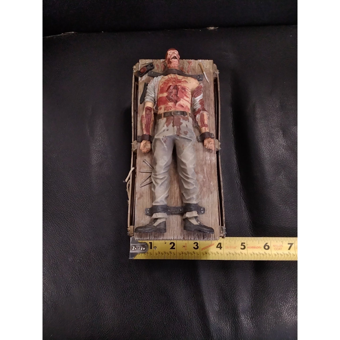 2006 NECA Leatherface Texas Chainsaw Massacre Bench Box