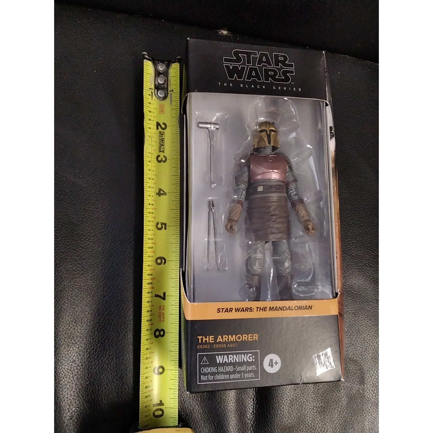 2020 Star Wars The Black Series- The Mandalorian- The Armorer