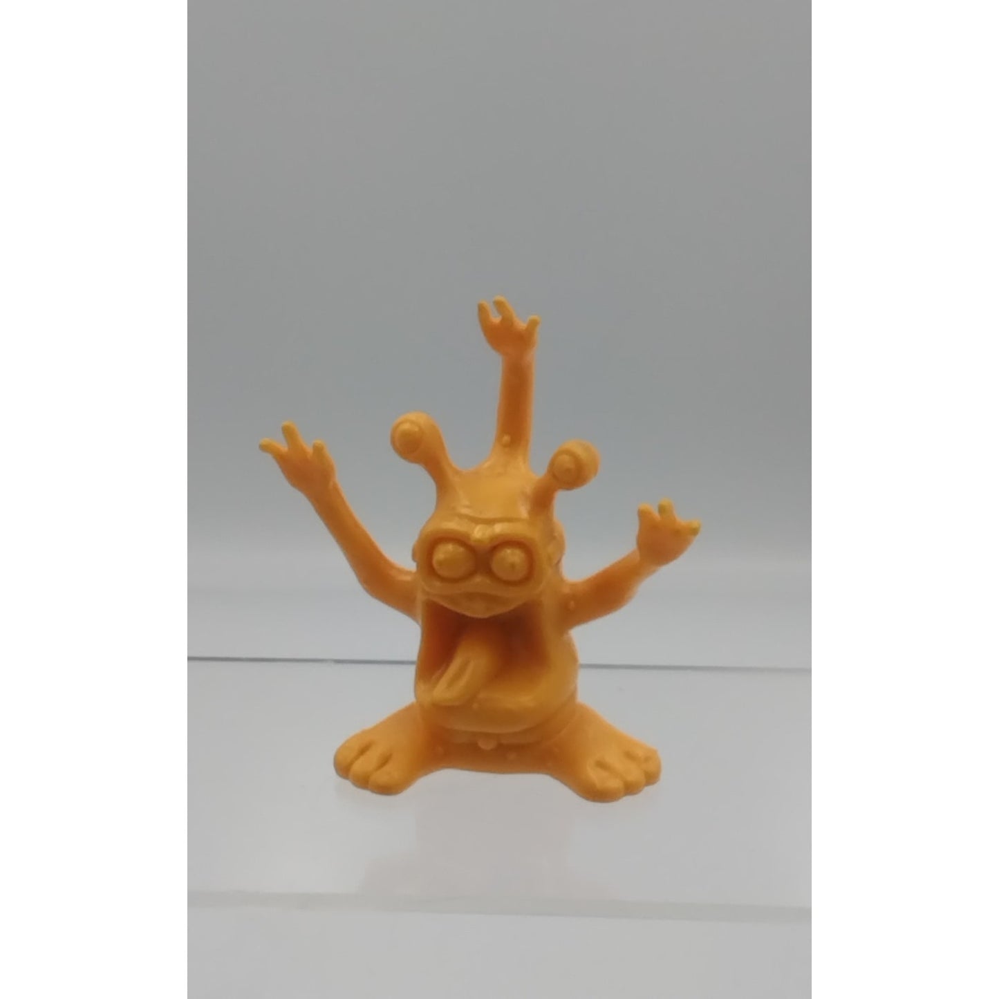 1989 The Real Ghostbusters  Ecto 500 Demon Dasher Ghost figure
