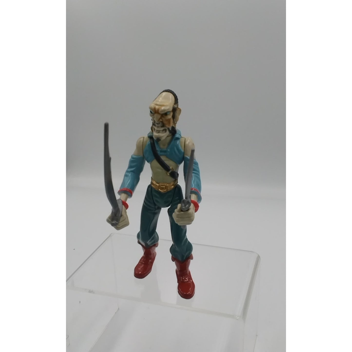 1990 Mantus The Pirates of The Dark Water