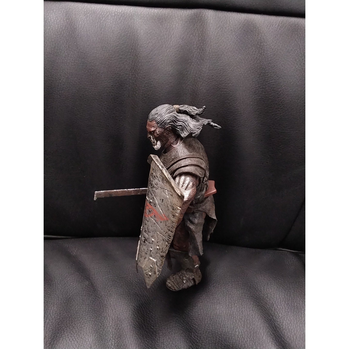 2002 Lord of The Rings  Uruk-Hai 7"