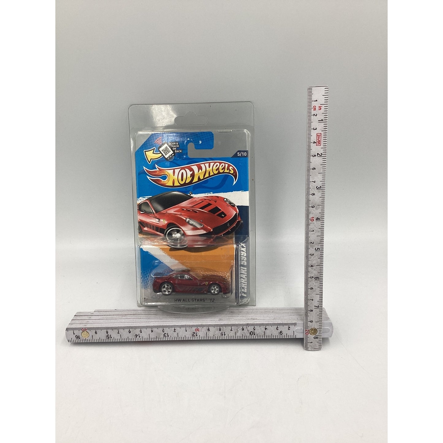 2011 Hot Wheels Super Treasure Hunt Ferrari 599XX Action Figure Sealed