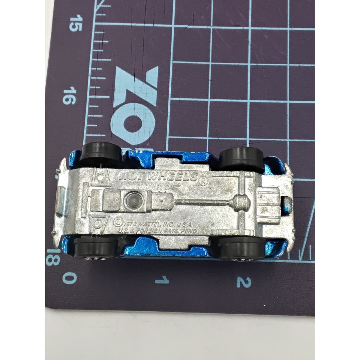 1970 COCKNEY CAB BLUE REDLINE Collectible Loose Hot Wheels Mattel Vintage
