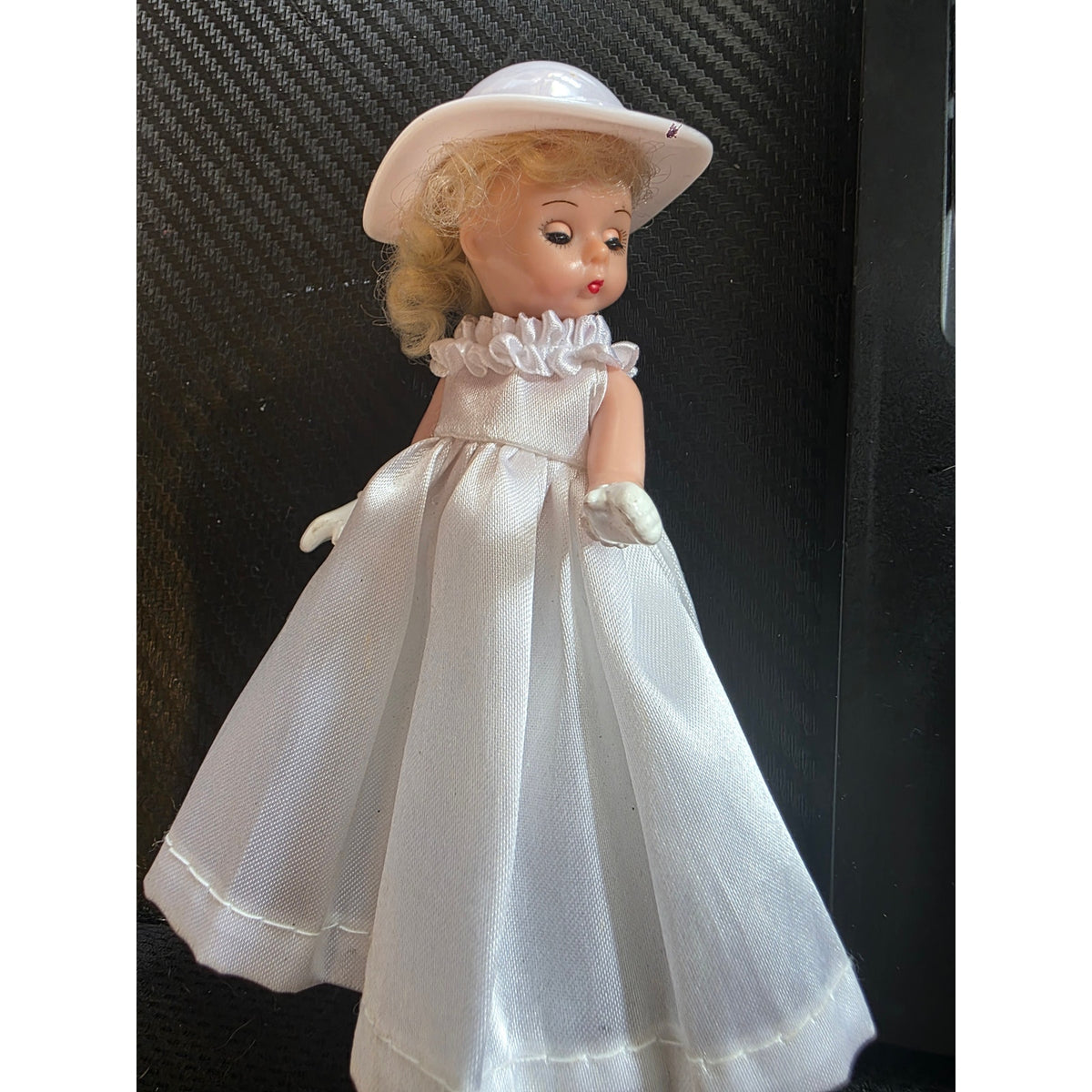 2002 Bride McDonalds Doll Loose Madame Alexander Bergdorf Vintage