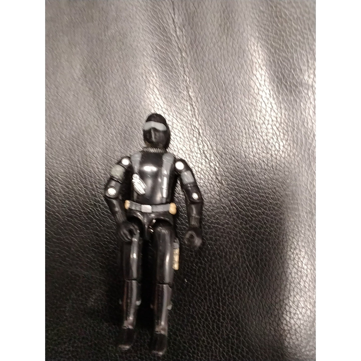 1997 Snake eyes action figure v8 gi joe