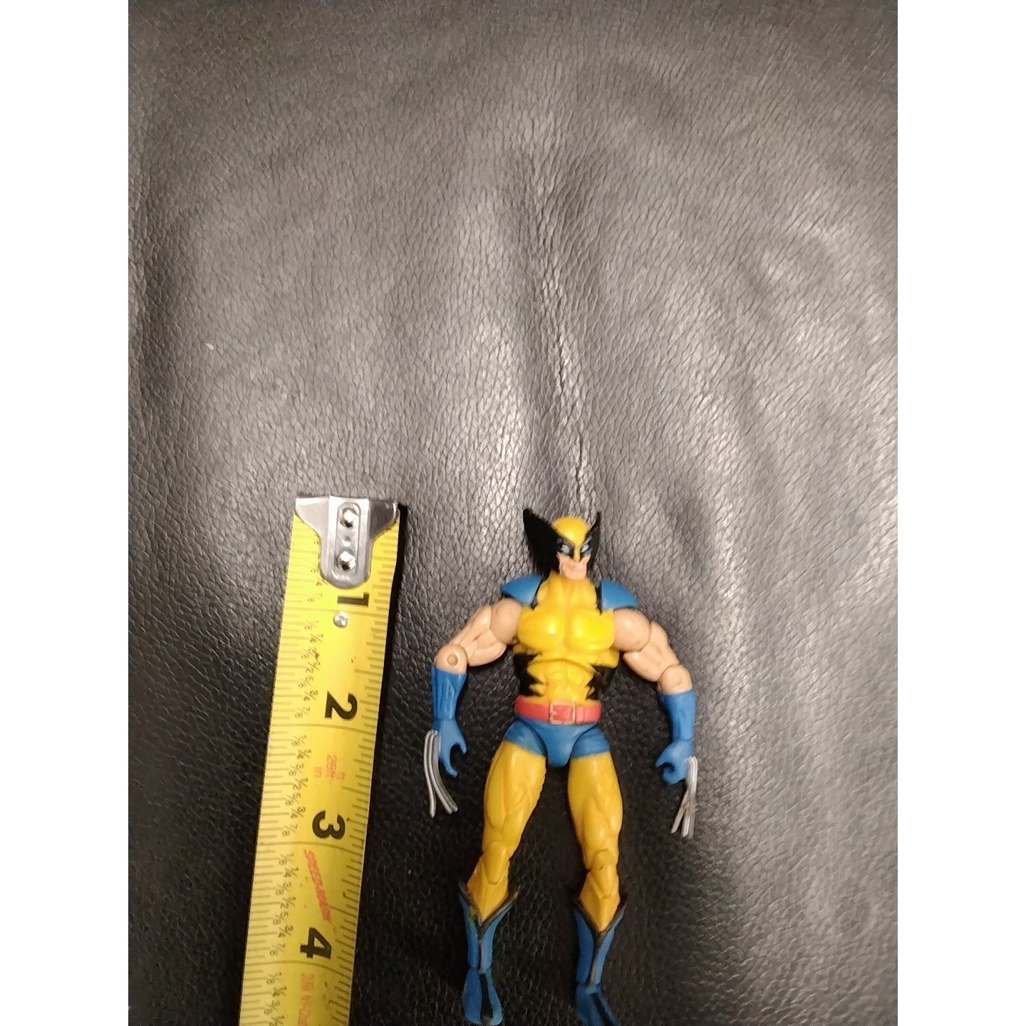 Wolverine 3.75 action figure Marvel universe